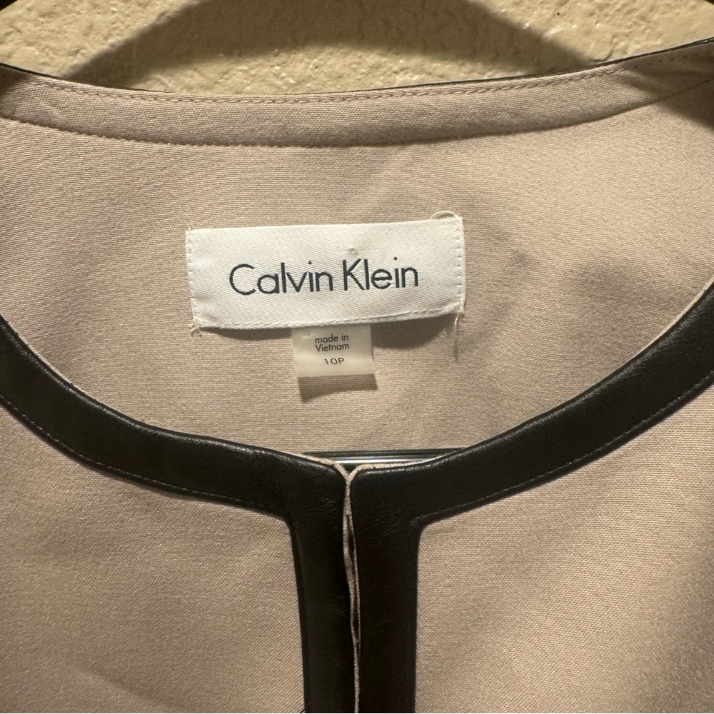 Calvin Klein Women Blazer size 10P - Picture 4 of 4